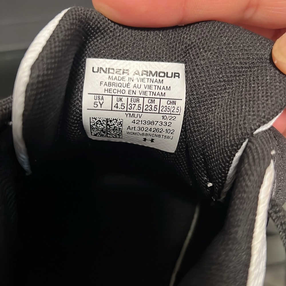 Under armour zone BB basketball shoes - Picture 4 of 7